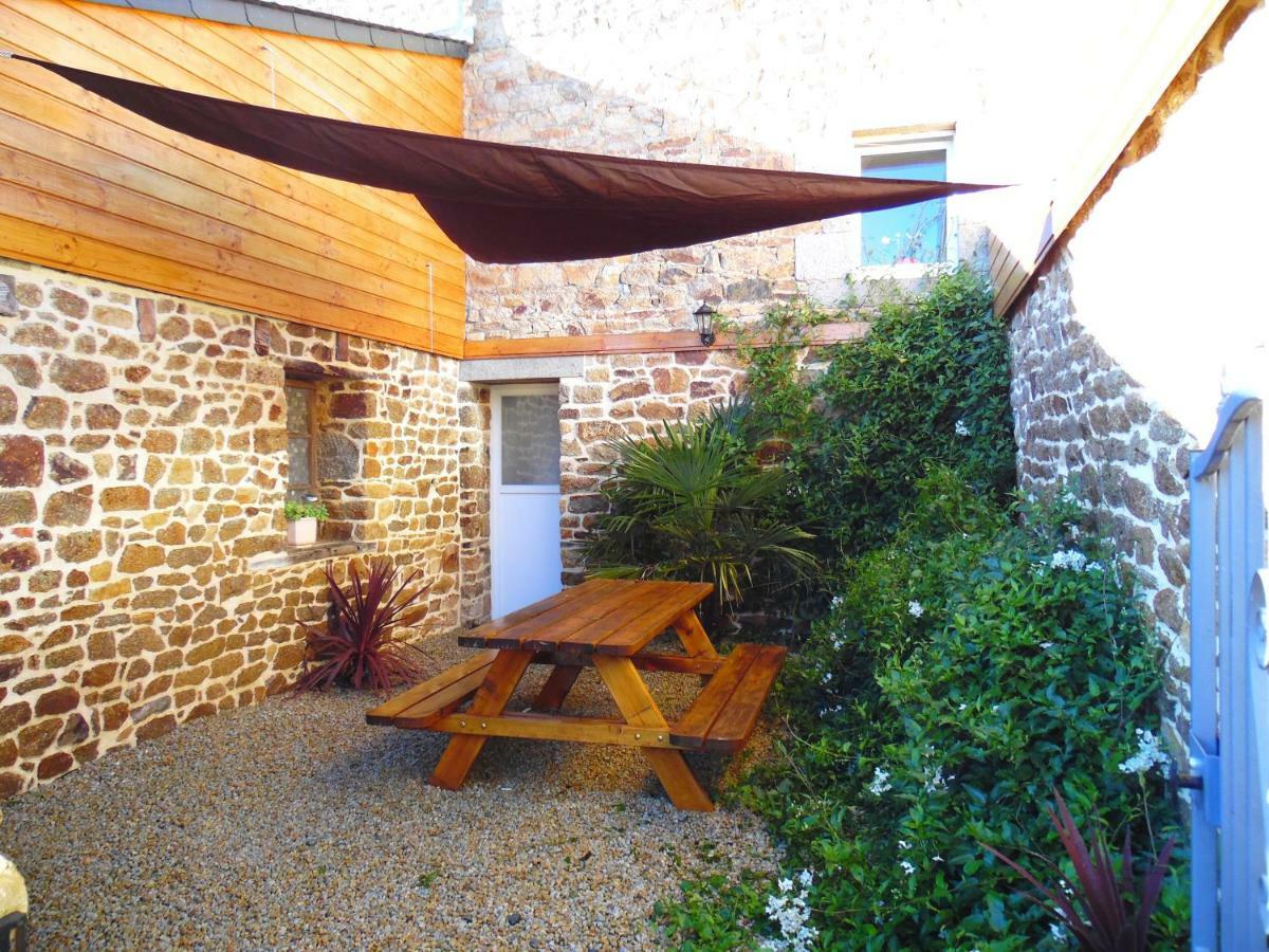 Gite Mont Saint Michel "Aucoeurdelabaie" Sains Exterior photo